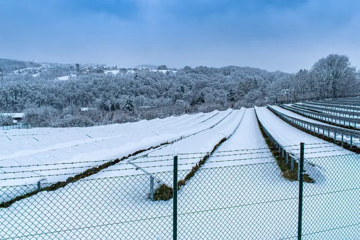 neige panneaux solaires